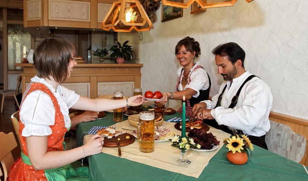 מלון רוגן Landhaus Maria Bed&Breakfast מראה חיצוני תמונה