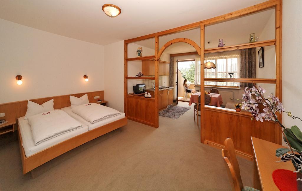 מלון רוגן Landhaus Maria Bed&Breakfast חדר תמונה